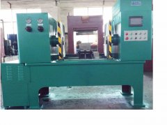 四柱液壓機(jī)會有怎樣的特點和優(yōu)勢